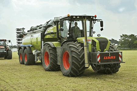 Claas Xerion 2