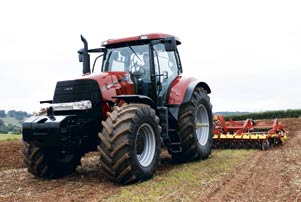 CaseIH_Puma+cultivator