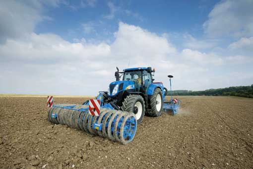 New_Holland_T6090_cult+drill.jpg