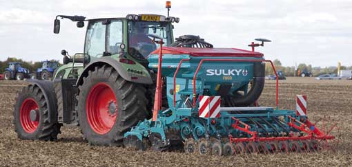 Fendt 700 + Reco Sulky drill
