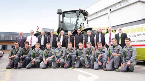 CLAAS new apprentices, master technicians and staf