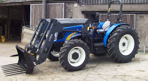 Cabless New Holland T4040