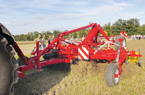 Pottinger Synchro stubble cultivator