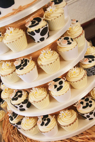 Animal cup cakes