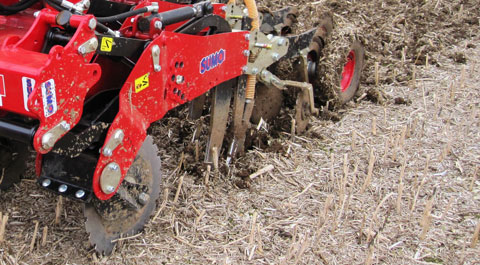 Sumo unveils DTS strip-till drill - Farmers Weekly