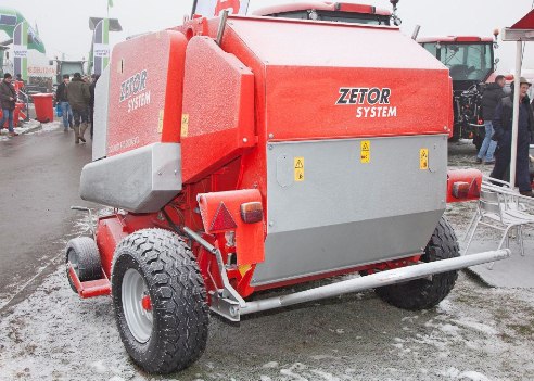 Zetor baler