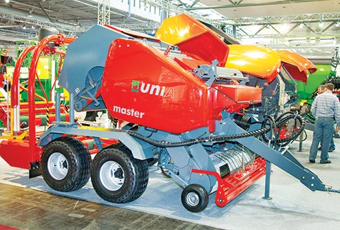 Unia-Master-baler-wrapper