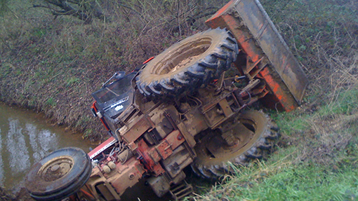  International tractor crash