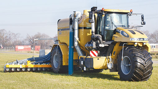 Challenger TerraGator TG835 muckspreader