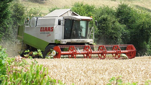 Claas Lexion 440 combine