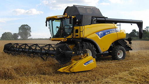 New Holland CR9080 combine